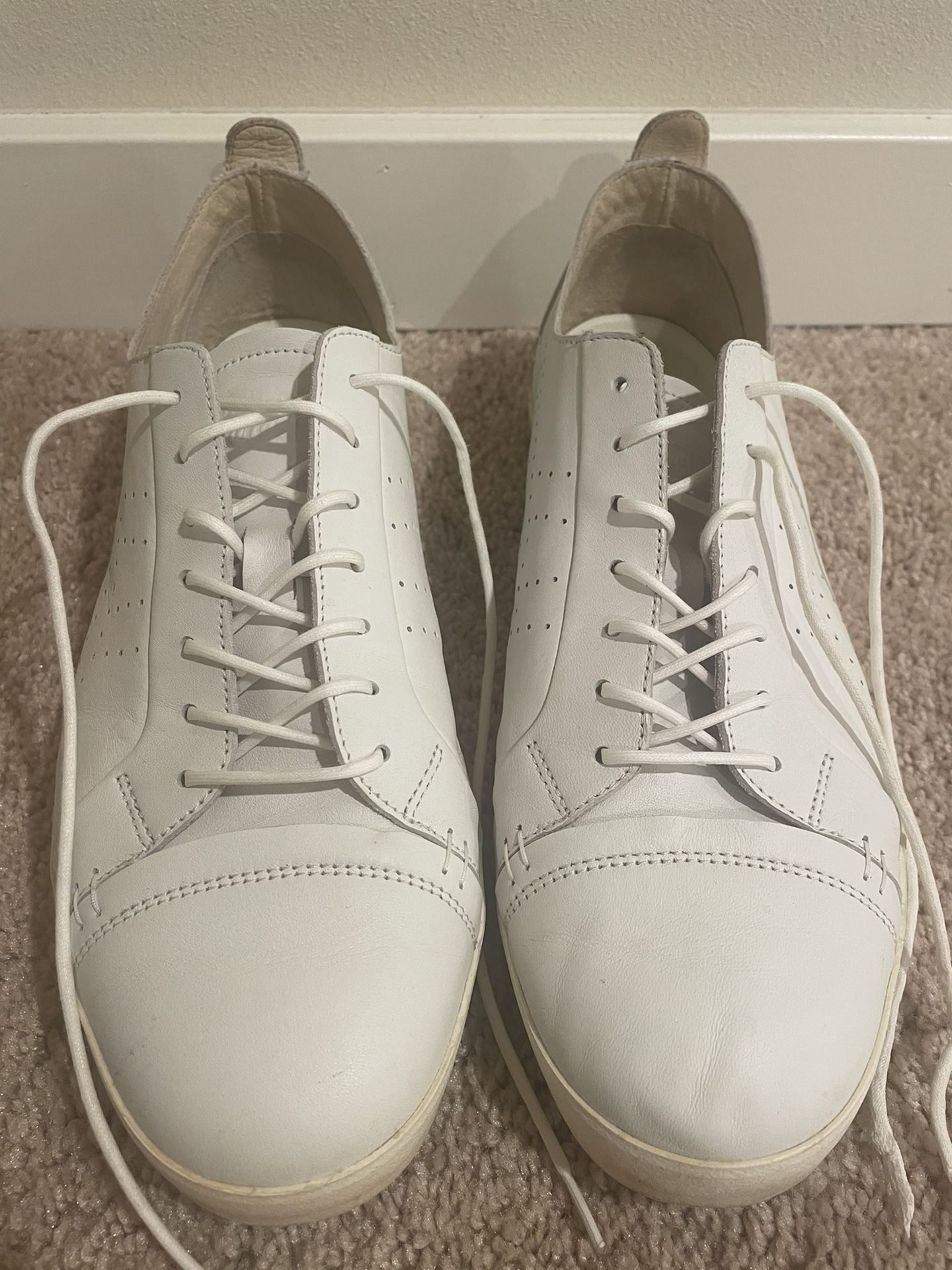 Onitsuka Tiger Men Sneaker (Size 10)