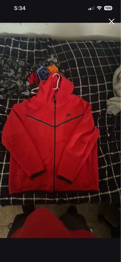 red xl nike tech