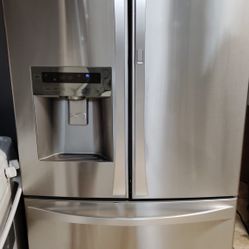 Kenmore Refrigerator Everything Good.