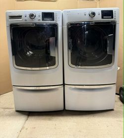 Maytag Commercial Technology Washer And Gas Dryer 