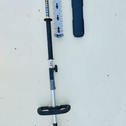 Milwaukee M18 Fuel 18V 16 in. Brushless Cordless Battery Powered Quik-Lok Hedge Trimmer Attachment