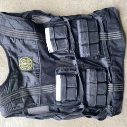 GOLDS GYM Weighted Workout Exercise Vest Adjustable Total Weight 20lbs