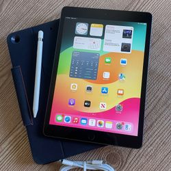 Apple iPad 7th Generation 32GB With Logitech Keyboard and Pencil