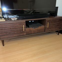 TV Stand 59” 