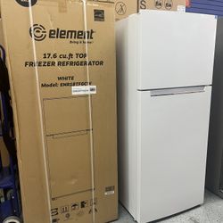 Apartment/Studio Sized 18cu.ft Top Freezer Fridge With Ice Maker Ready Feature 