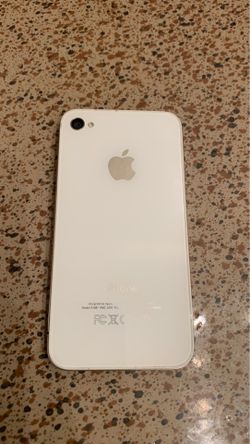 White iPhone 5 for parts. As is, no charger.