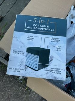 5 in 1 Air Purifier, AC, humidifier, fan, and mood lights (brand new!)