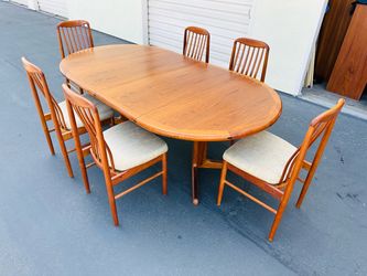Danish Dining table set