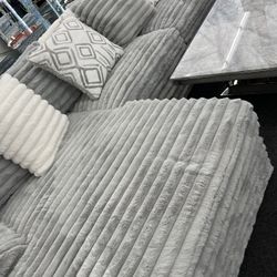 Stunning Chaise Cozy Sectional!