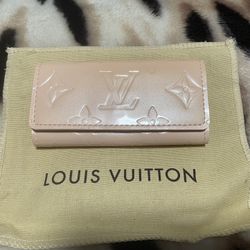 Louis Vuitton Key Holder (Sanrio Pink)
