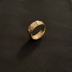 18k Men's Wedding Band