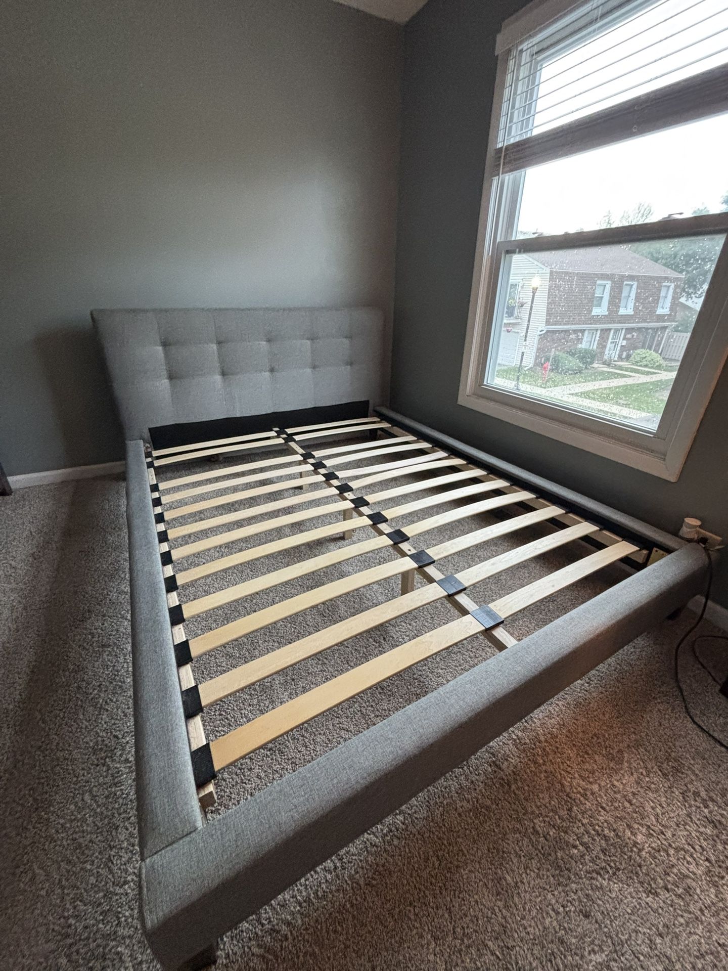 Queen Size Modern Gray Bed frame With Wooden Slats