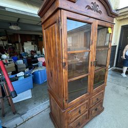 Hutch With Glass Doors 