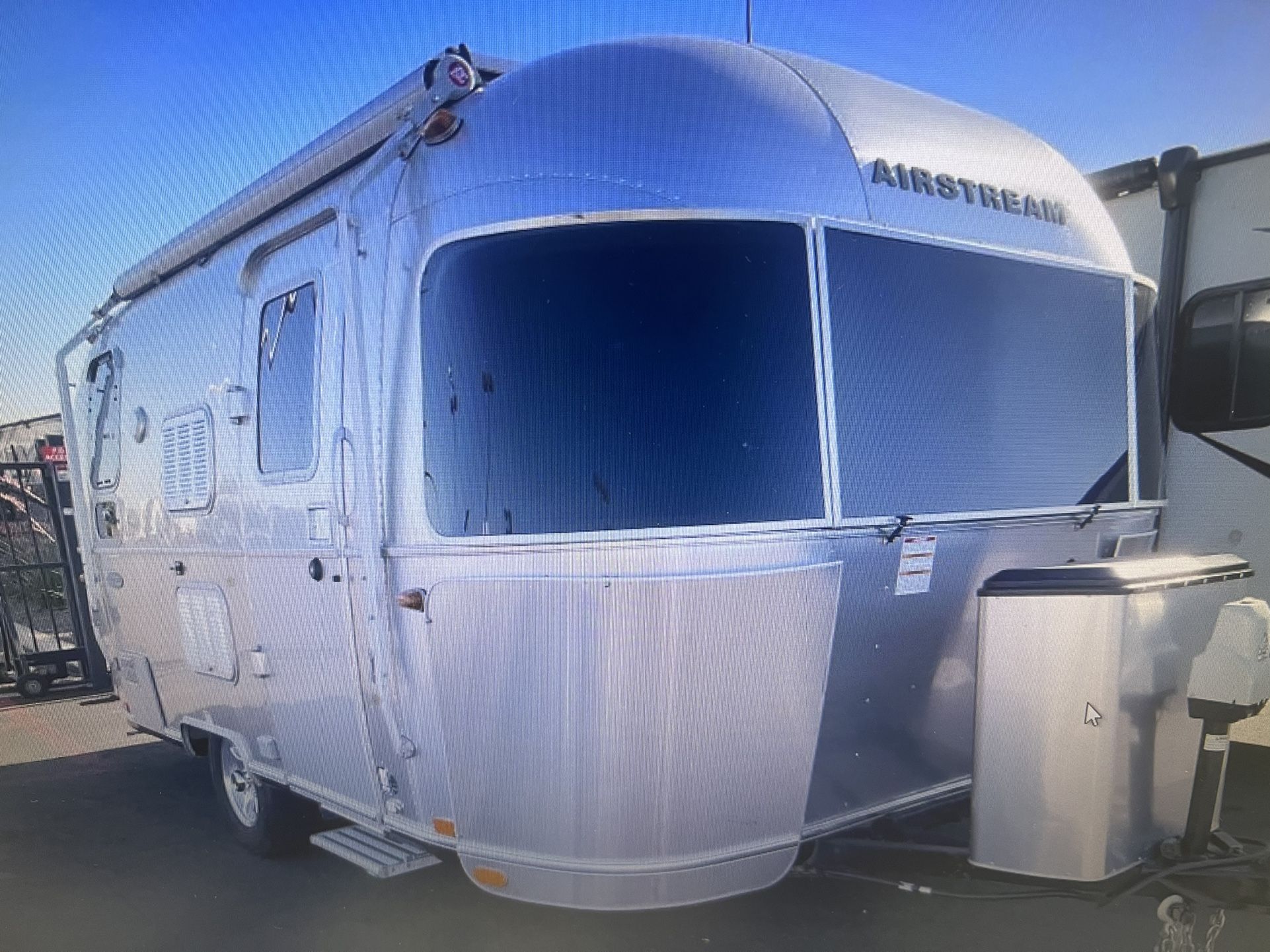 2019 AIRSTREAM FLYING CLOUD 19CB