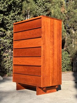 Solid Wood Mid Century Modern Style 7-Drawer Tall Large Dresser