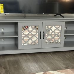 Tv Stand Up To 75’’