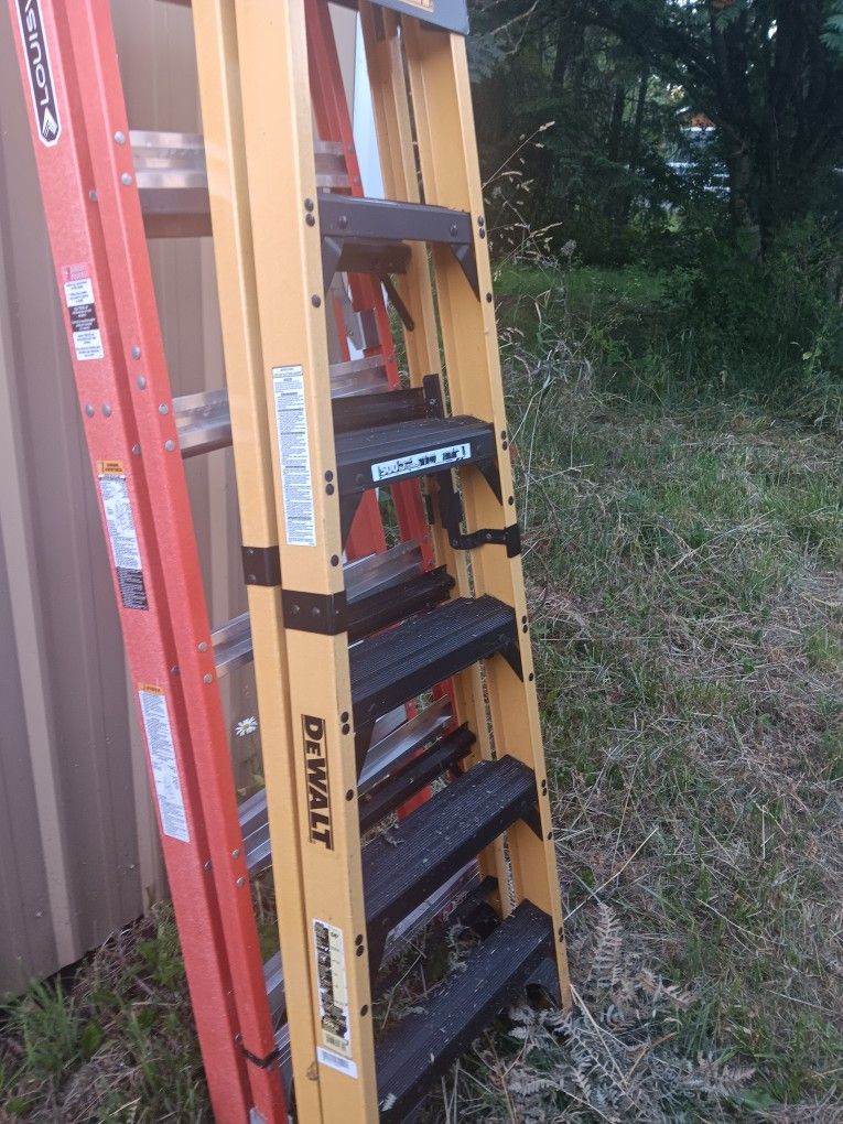 6' New Step Ladder-Fiberglass