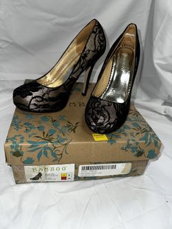 BAMBOO Lace Hidden Wedge Pump Beige/Black Size 6