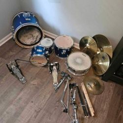 Mapex Drum Set - Double Pedal 