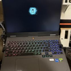 Gaming Laptop i7 32gb RAM/1tb SSD/RTX4060