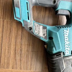 Makita Reciprocating Saw