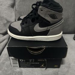 Jordan Retro 1 Shadow