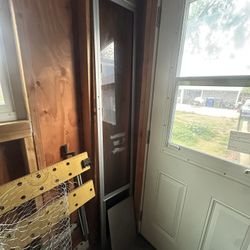 PetSafe® Sliding Glass Pet Door - Quick Installation - No Cutting Installation