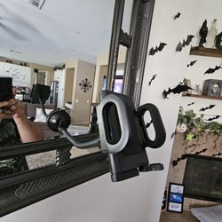 Windshield Phone Mount