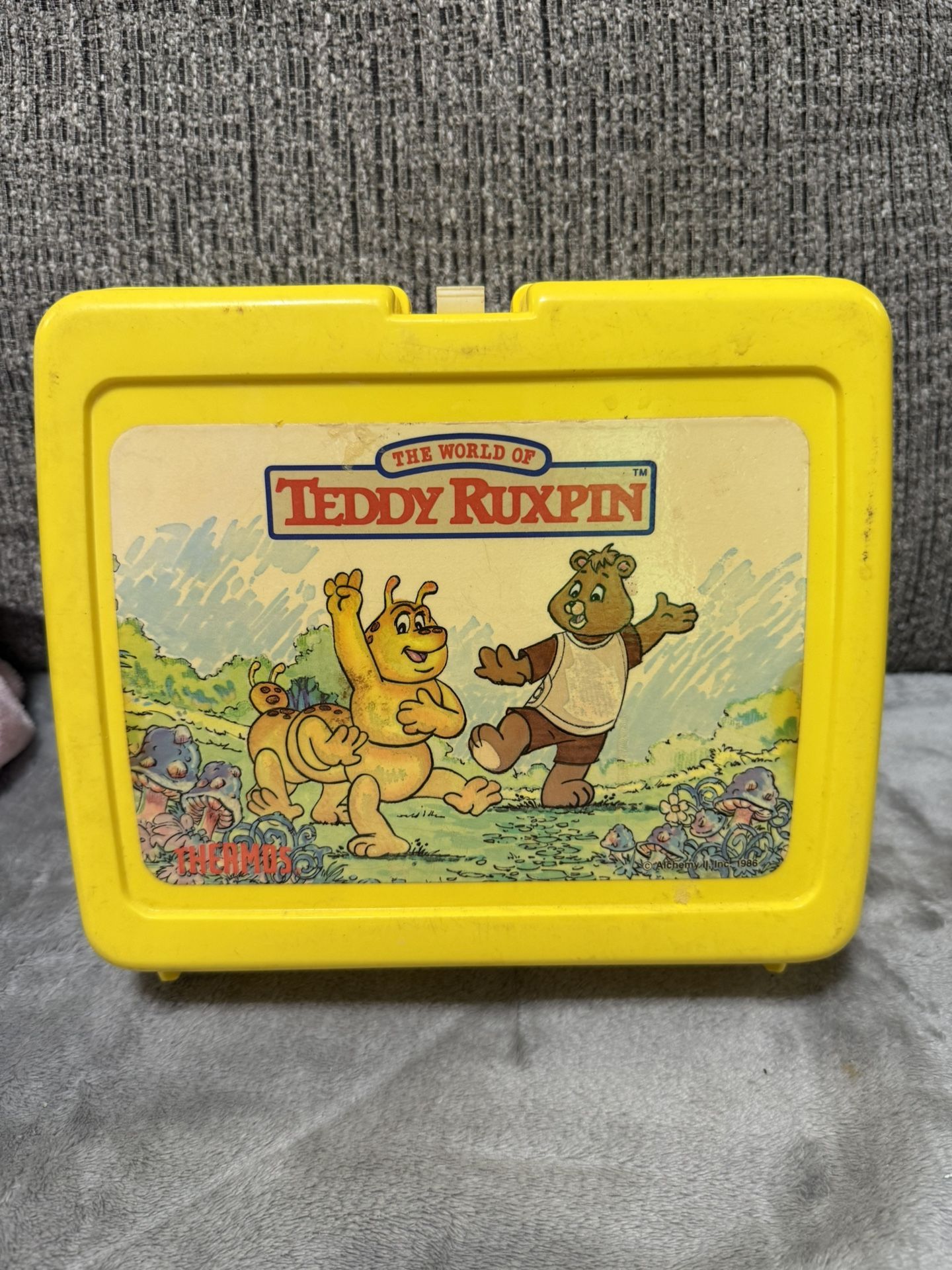 Vintage 1986 The World of Teddy Ruxpin Lunch Box NO THERMOS