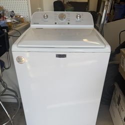 Maytag Washer And Dryer Unit 