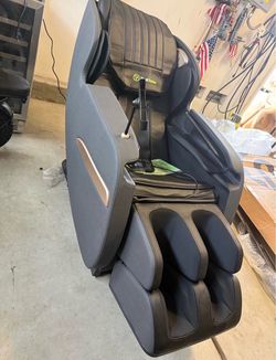 Real Relax  2D SL-Track Massage Chair,