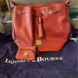 Large Dooney & Bourke With Change/card Wallet. 