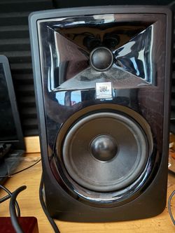 JBL STUDIO MONITOR