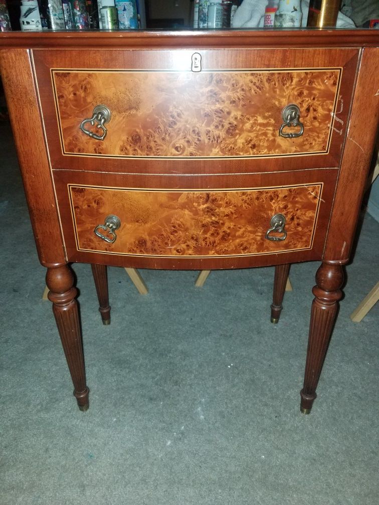Bombay cabinet chest