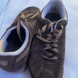 Brown Puma Sneakers
