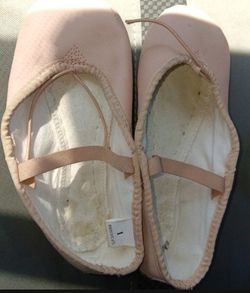 Girls Pink Ballet Shoes Sz. 1