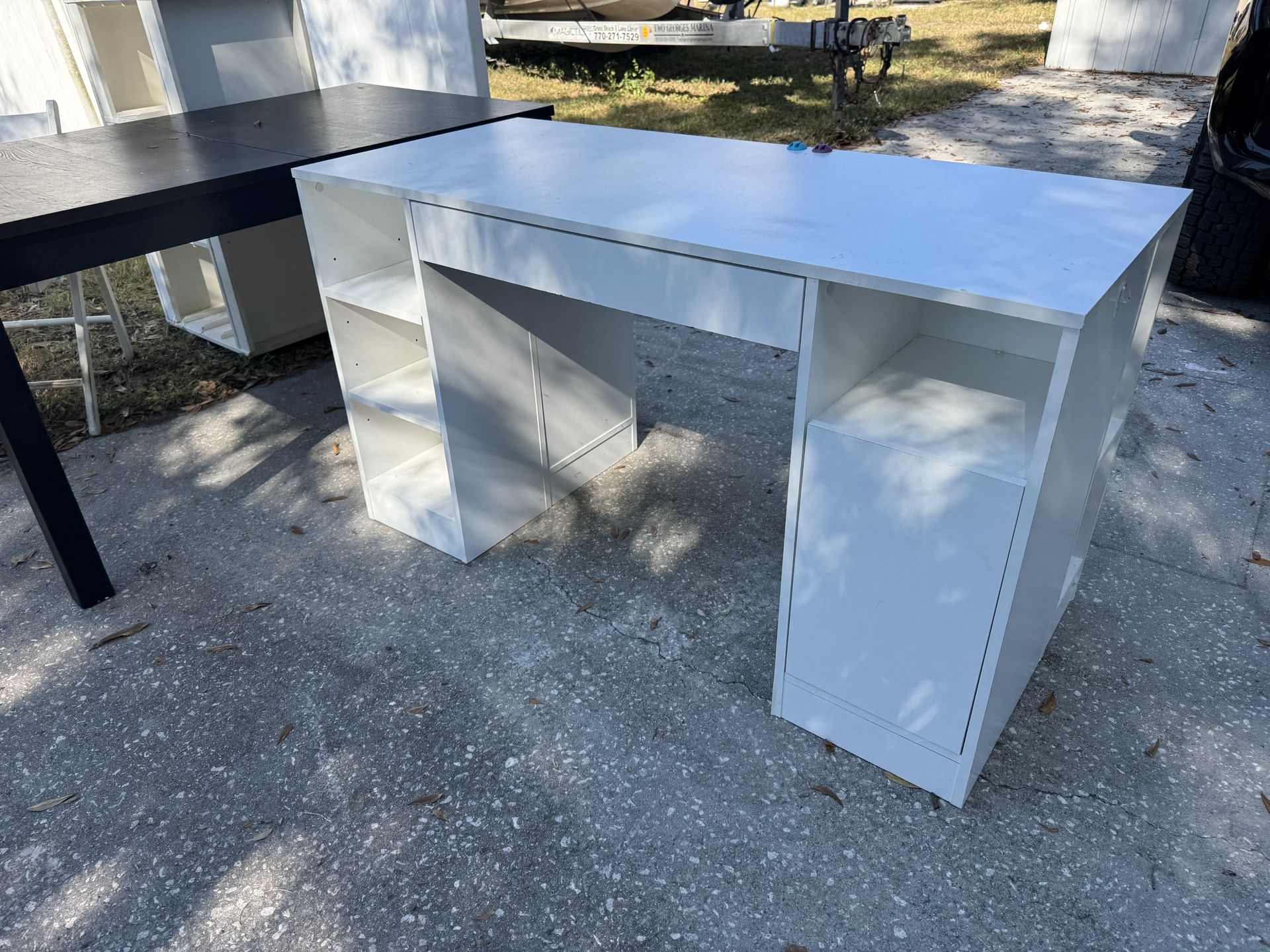 FREE!!! Crafting Desk FREE!!!