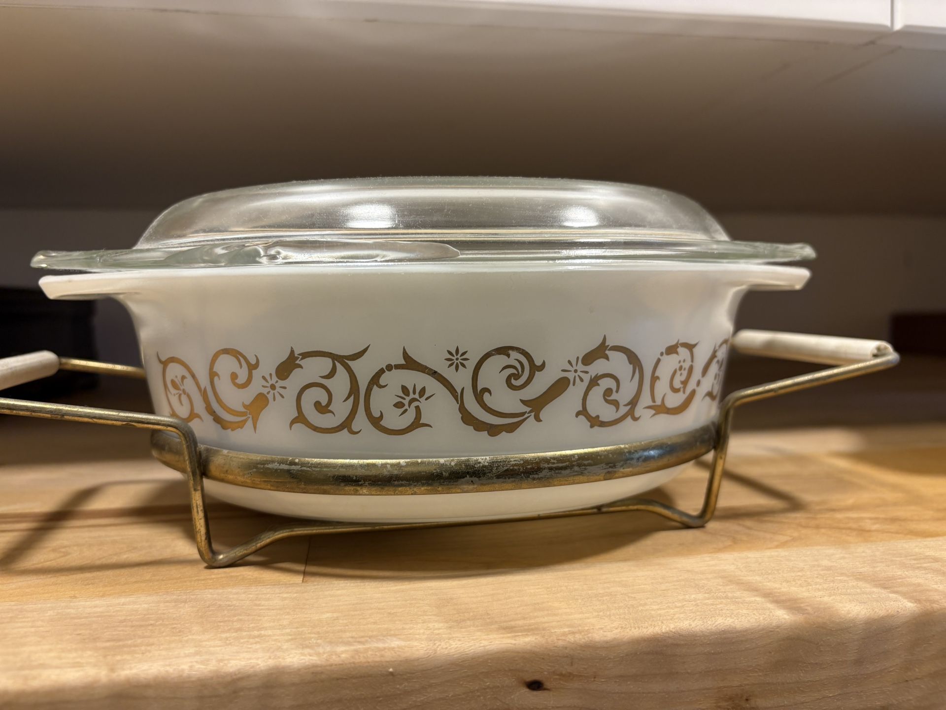 Vintage pyrex Empire Scroll