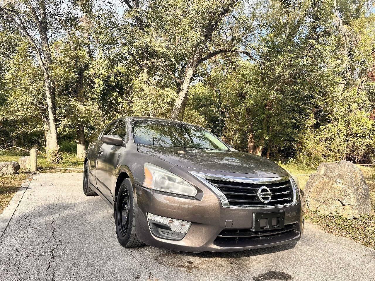 Altima Images 2015 Nissan Altima for Sale in San Antonio, TX - OfferUp