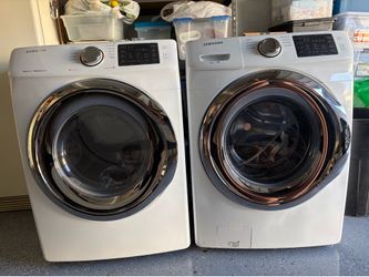 Samsung 4.5 CuFt Capacity Washer & 7.5 CuFt Electric Steam Dryer