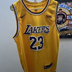 La Lakers LeBron James Jersey