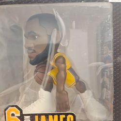 NBA SM All-Stars Minis Los Angeles Lakers LeBron James 6” Action Figure ￼