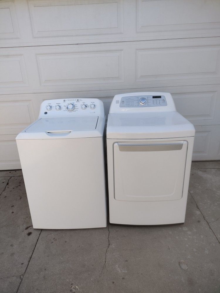Washer And Gas Dryer 