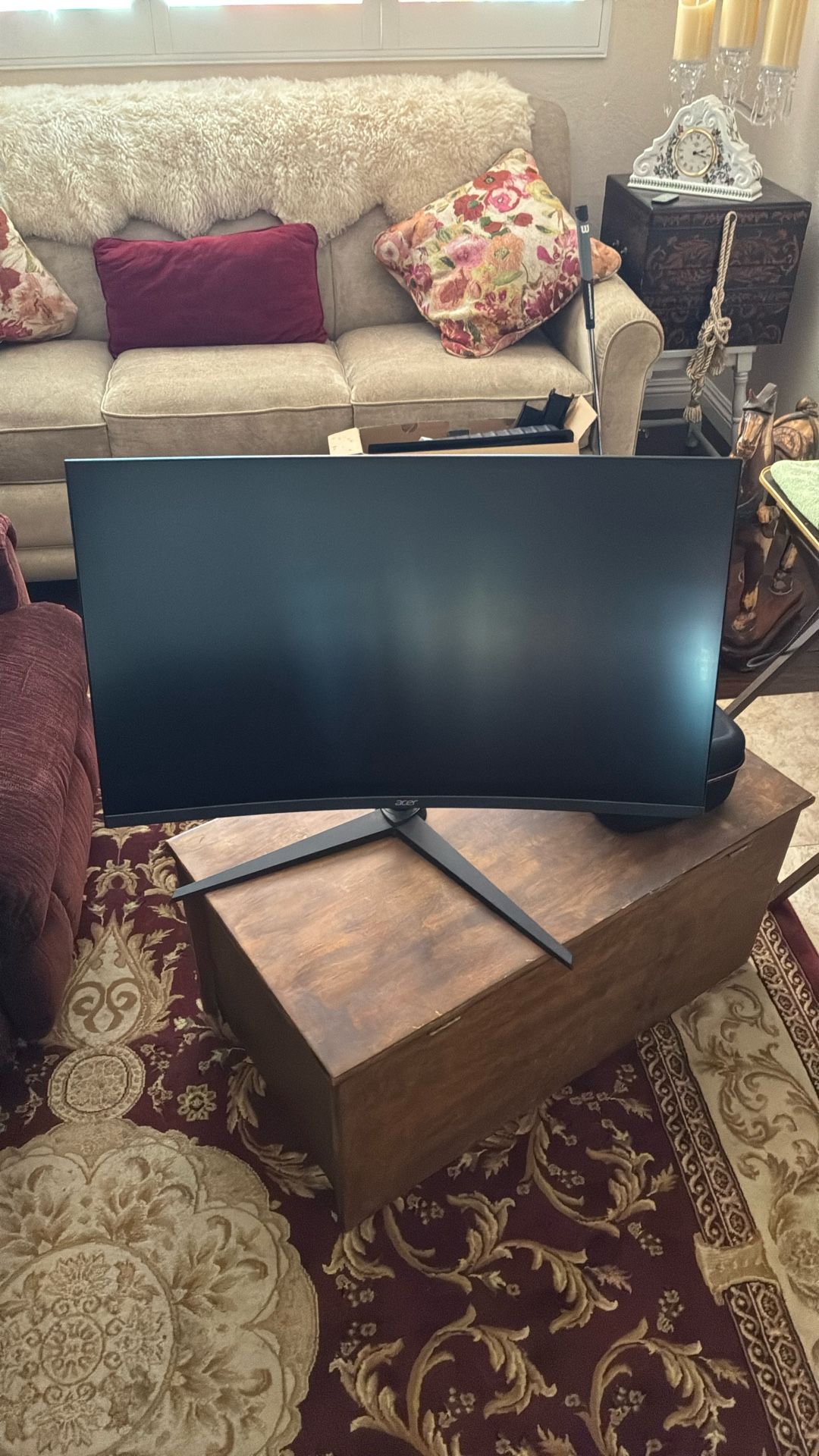 Accer Nitro 31.5 Gaming Monitor Curved 6 Months Old, Like New