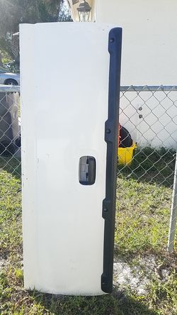 Tailgate for chevrolet 2005 2006 20007 20008