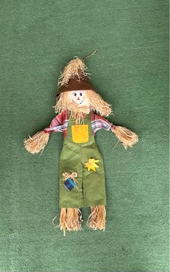 Fall / Autumn Hanging Straw / Cloth Scarecrow - Halloween / Thanksgiving