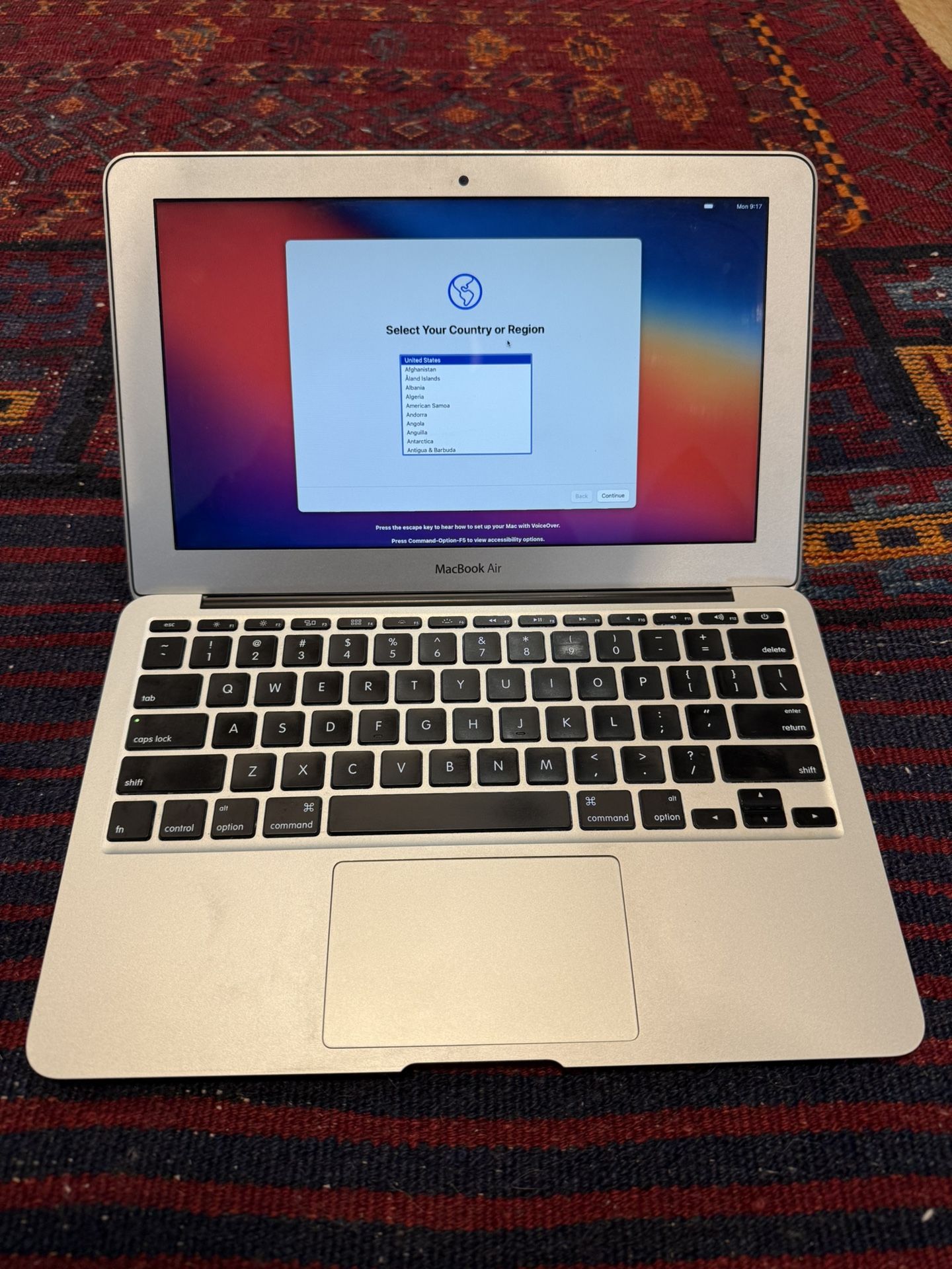 MacBook Air 11” (2013, Intel i5, 4GB, 256GB SSD)