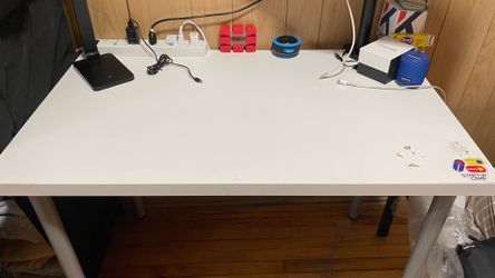 IKEA LINNMON White Desk (39" x 23.5")