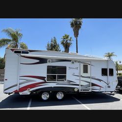 Weekend Warrior Toy Hauler 