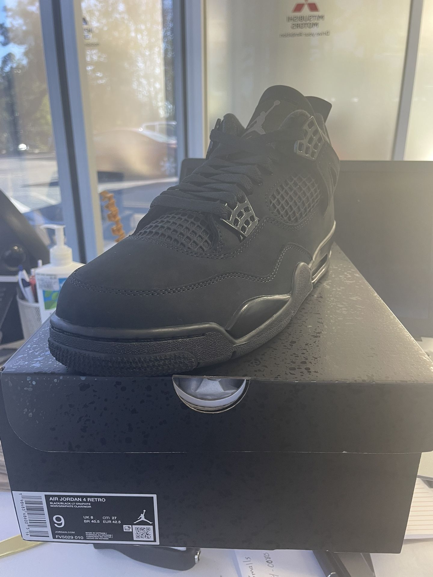 Air Jordan 4 Retro “Black Cat”